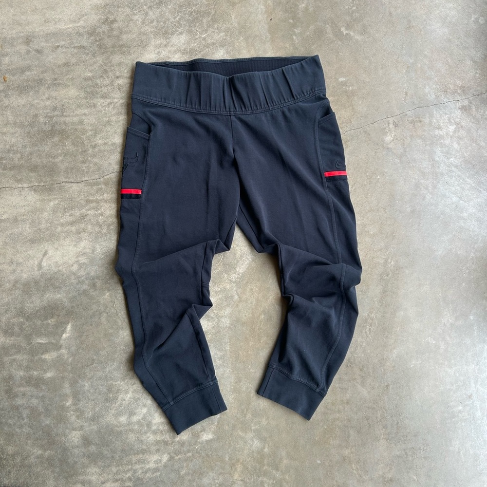 Nike Chicago Bulls Jogger Sweatpants with Red Pocket Trim